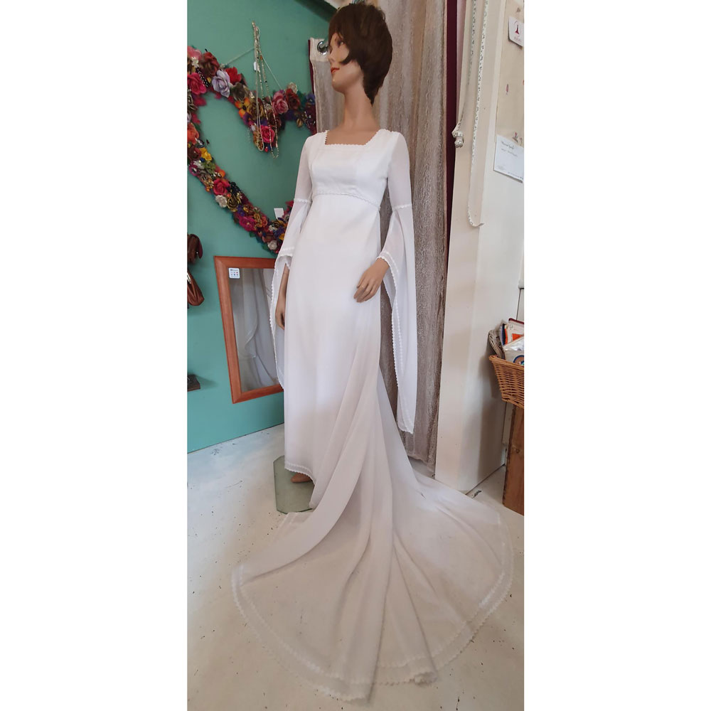 Wedding-dress-gently-held-vintage-3 wedding dress vintage